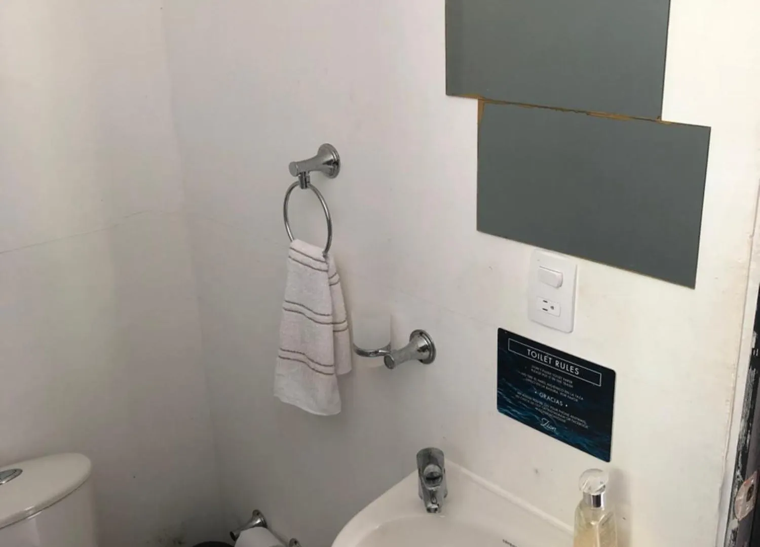 Zion Beach House Cartagena Hostel